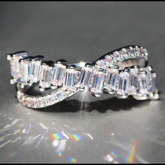 925 Silver Natural Gemstones White Sapphire Ring - Picture 2 of 6